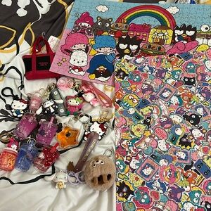 SALE! Hello kitty key chain bundle